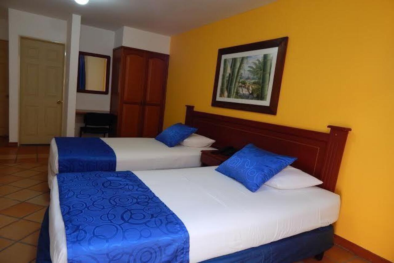 Hotel Castillo Real Armenia  Buitenkant foto