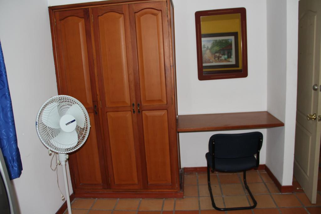 Hotel Castillo Real Armenia  Kamer foto