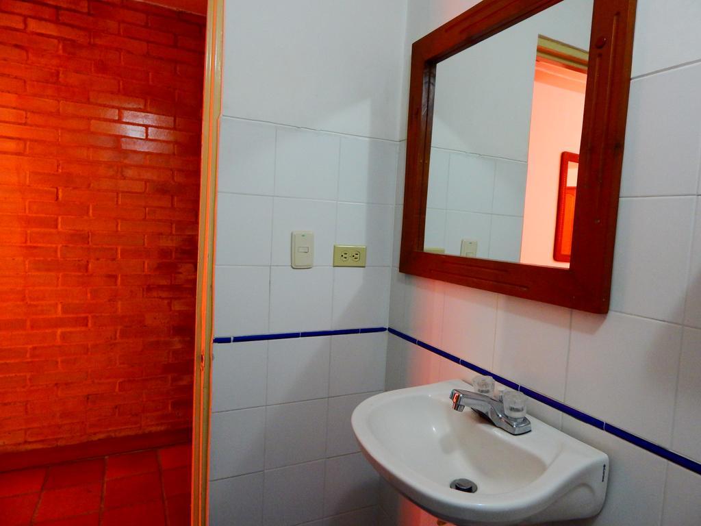 Hotel Castillo Real Armenia  Buitenkant foto