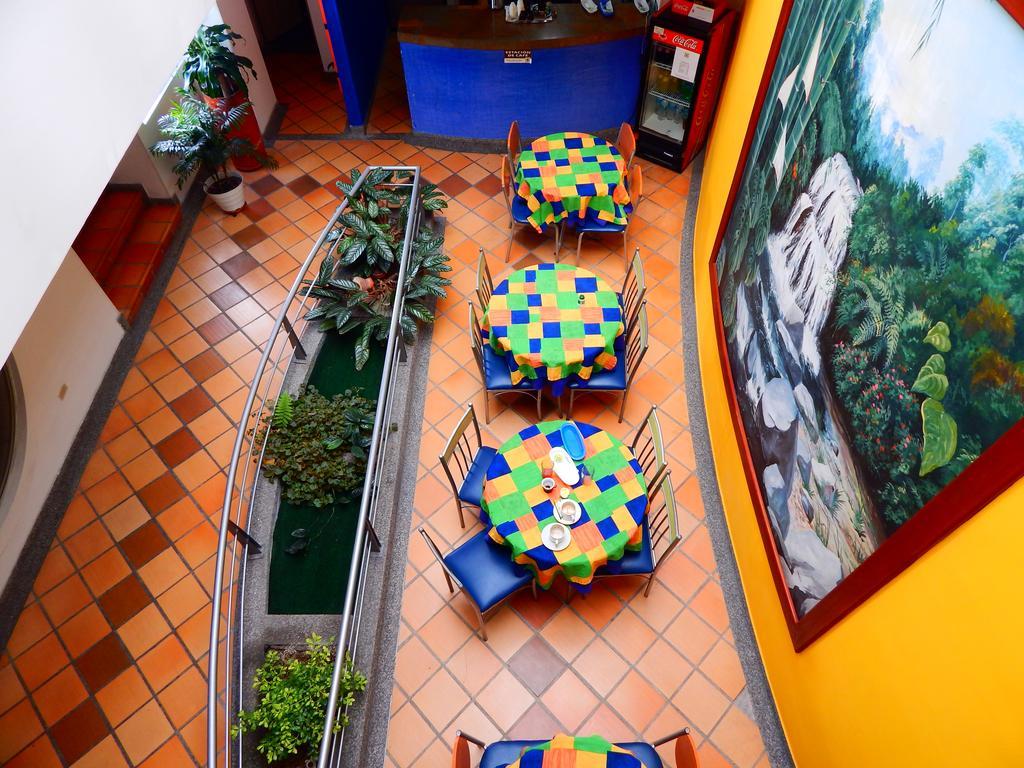 Hotel Castillo Real Armenia  Buitenkant foto