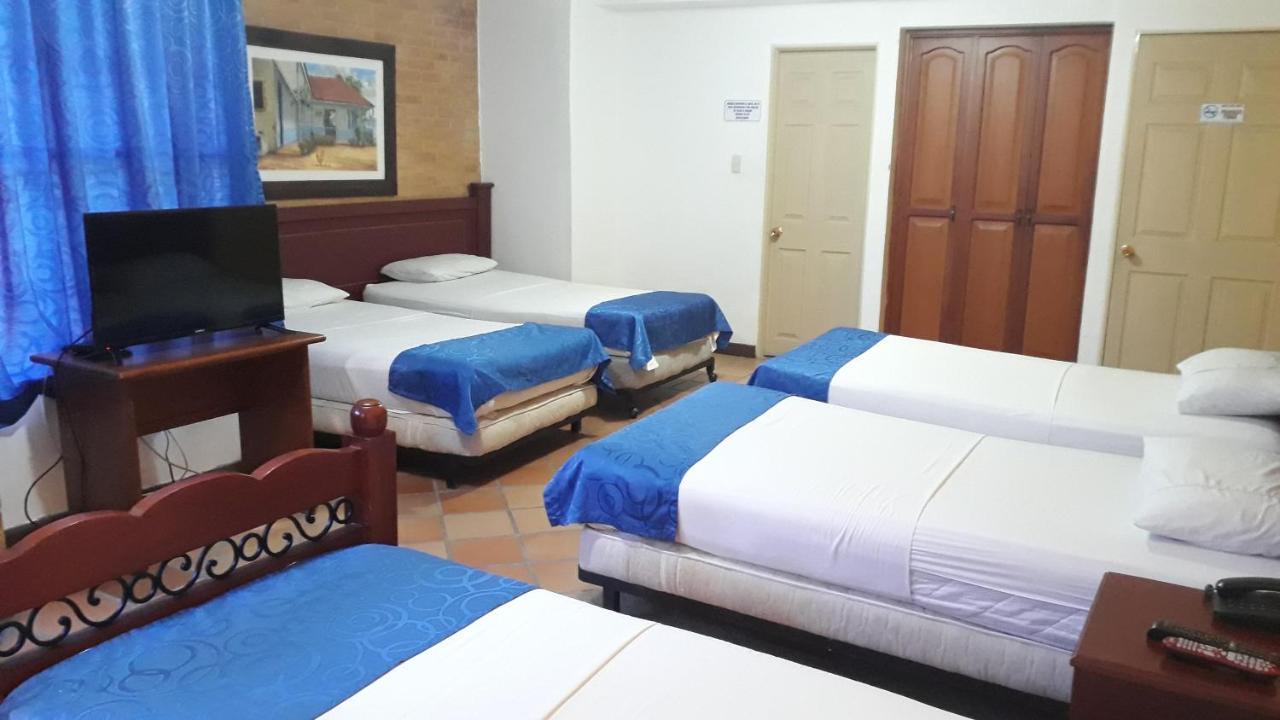 Hotel Castillo Real Armenia  Buitenkant foto