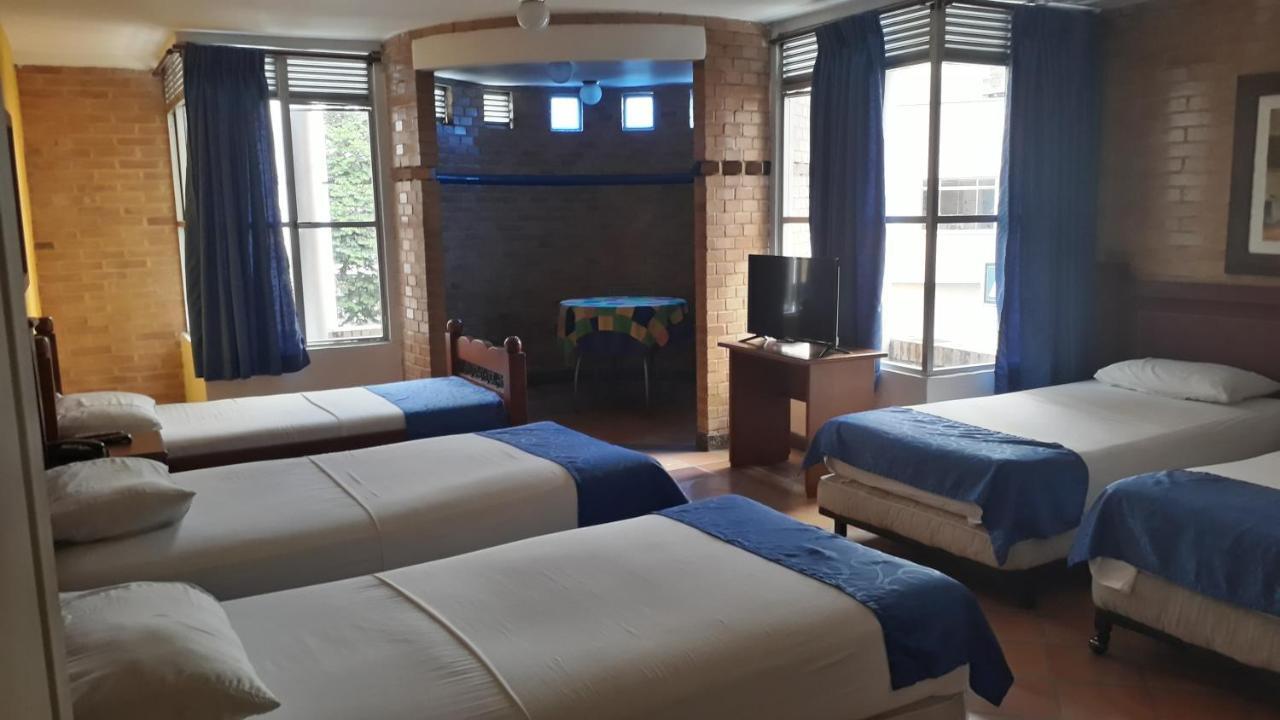 Hotel Castillo Real Armenia  Buitenkant foto